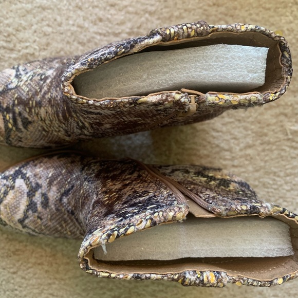 Stages West bootie from boutique, Nashville, TN! - Picture 3 of 4